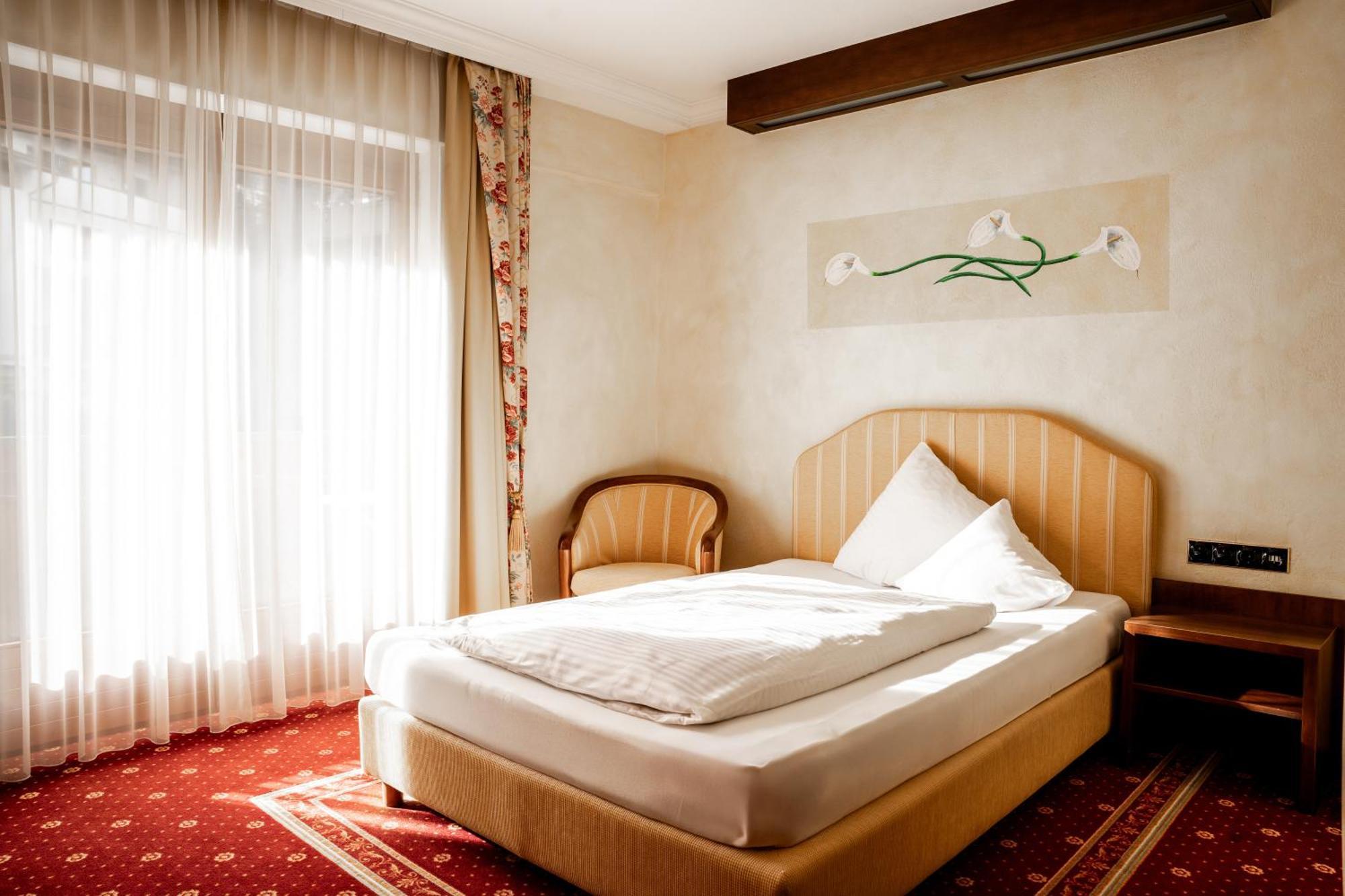 Hotel Maria Theresia Mayrhofen Exterior photo